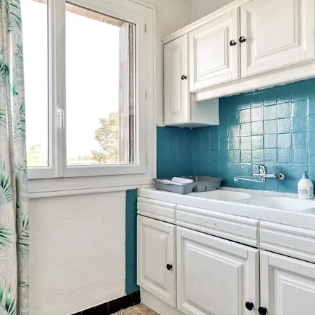Le 282 Apartment *